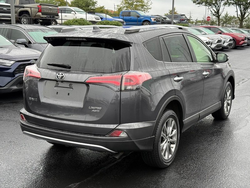 Toyota RAV4 Vehicle Image 03