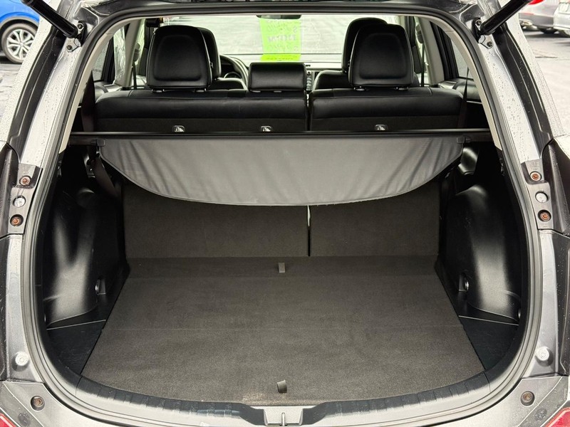 Toyota RAV4 Vehicle Image 07