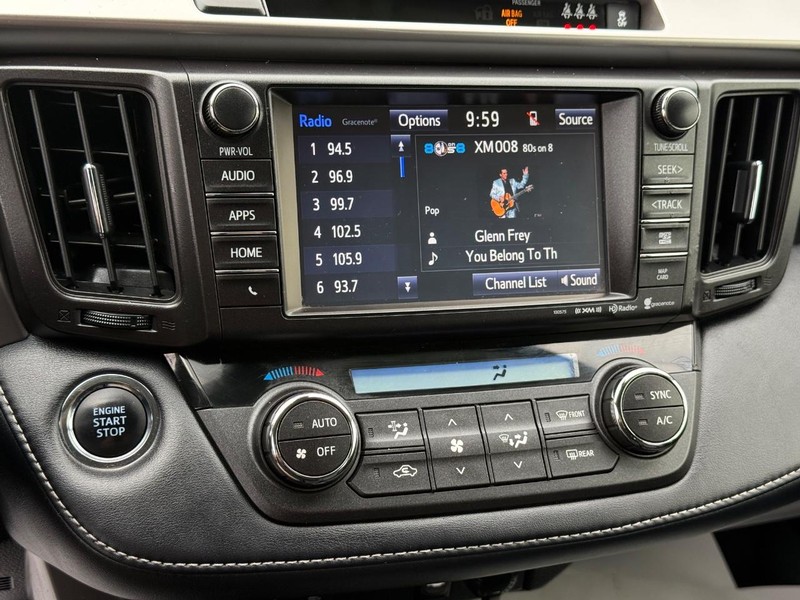 Toyota RAV4 Vehicle Image 19