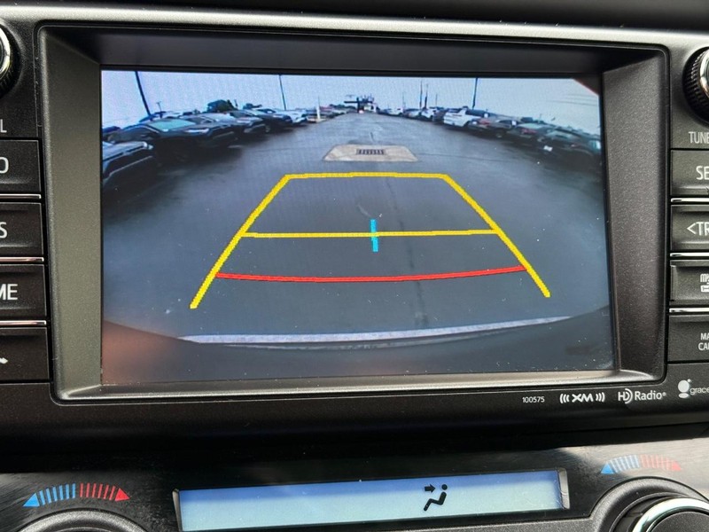 Toyota RAV4 Vehicle Image 20
