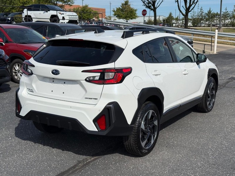 Subaru Crosstrek Vehicle Image 03