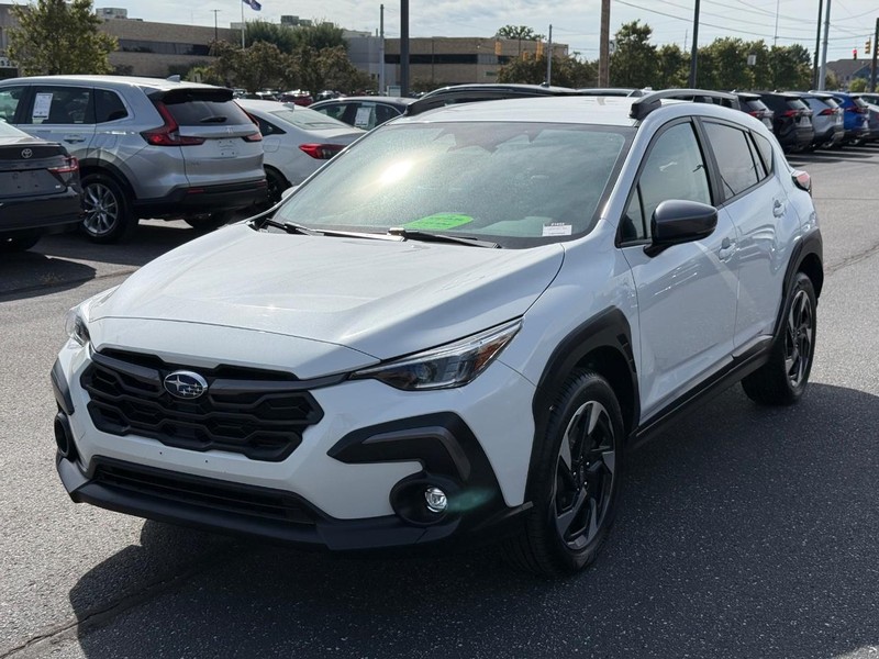 Subaru Crosstrek Vehicle Image 08