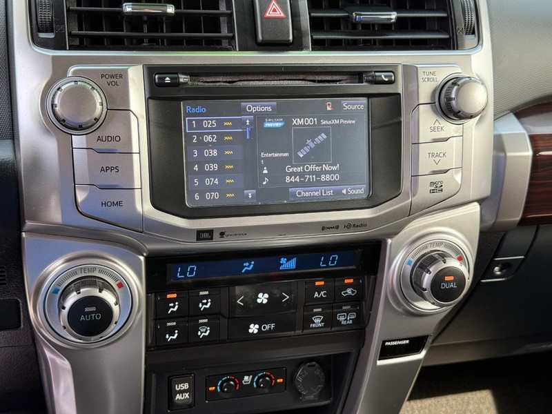 Toyota 4Runner Vehicle Image 18