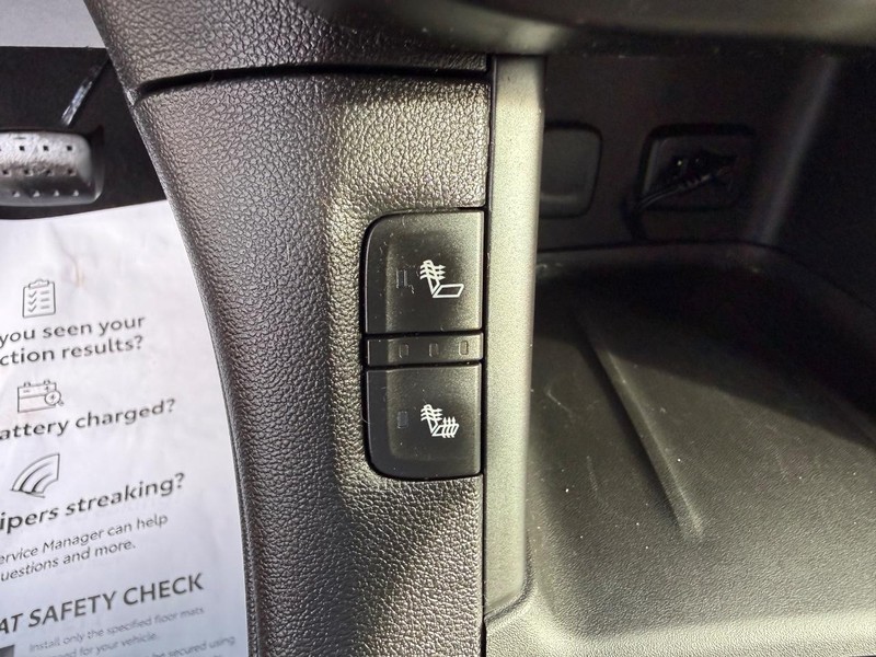 GMC Acadia Vehicle Image 18
