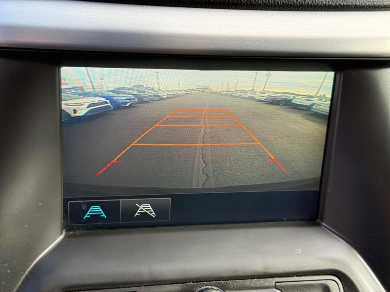 GMC Acadia Vehicle Image 20