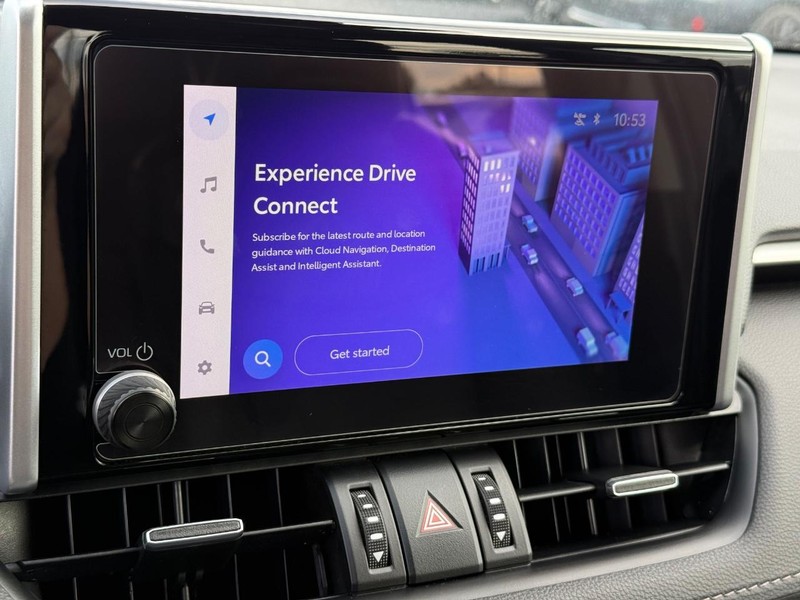 Toyota RAV4 Vehicle Image 19