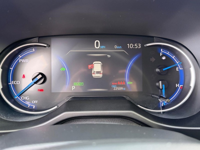 Toyota RAV4 Vehicle Image 25