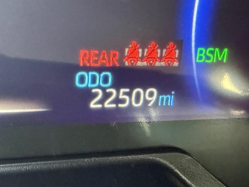 Toyota RAV4 Vehicle Image 26