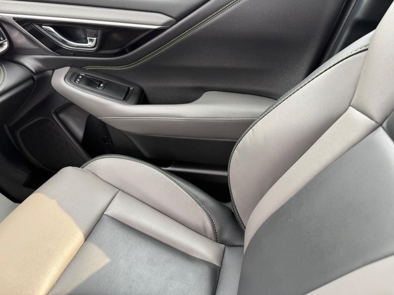 Subaru Outback Vehicle Image 21
