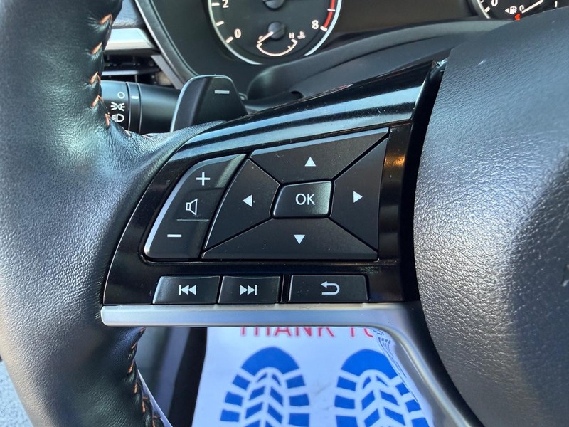 Nissan Altima Vehicle Image 13