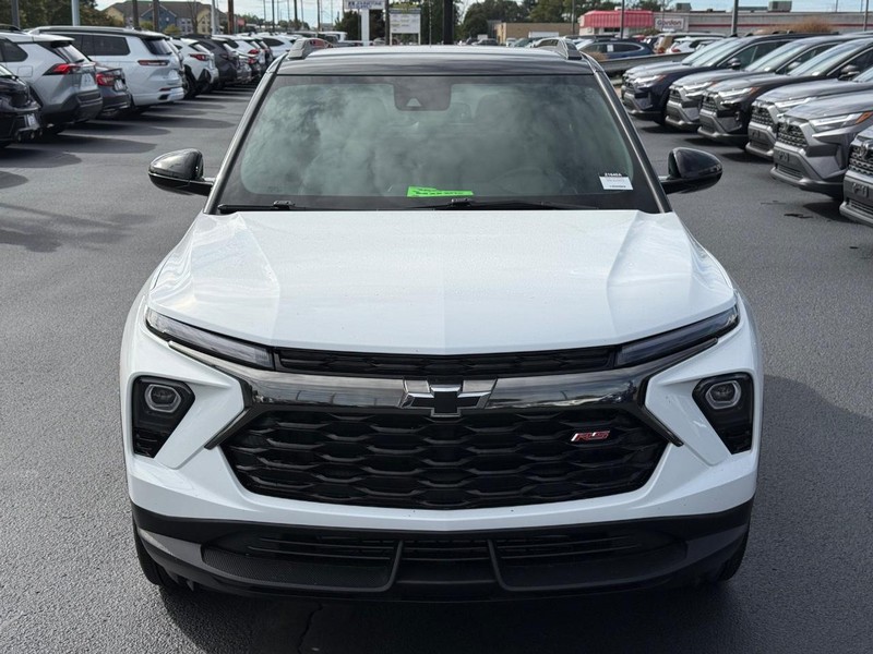 Chevrolet TrailBlazer Vehicle Full-screen Gallery Image 10