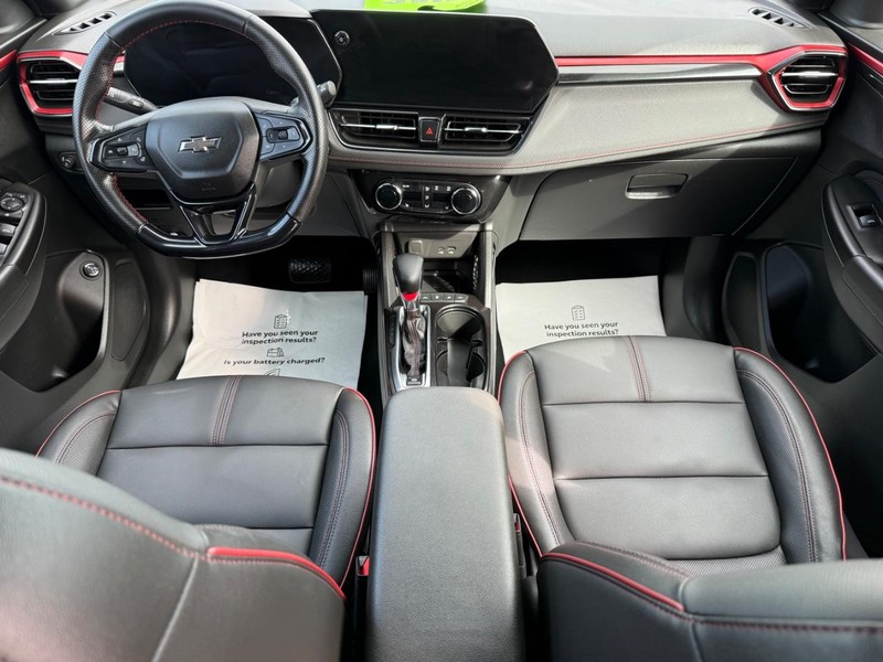Chevrolet TrailBlazer Vehicle Full-screen Gallery Image 12