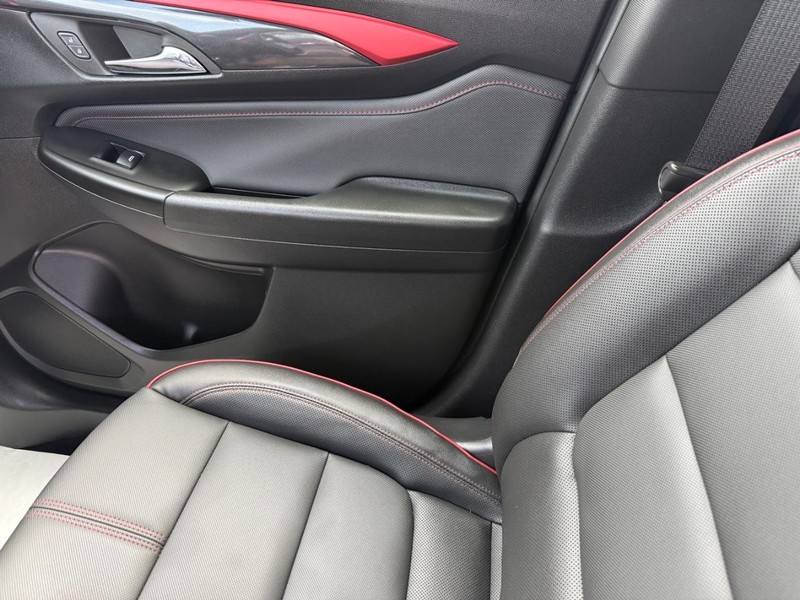 Chevrolet TrailBlazer Vehicle Full-screen Gallery Image 22