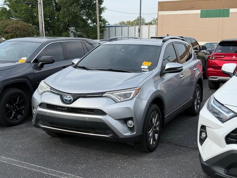 Toyota RAV4 Vehicle Image 02