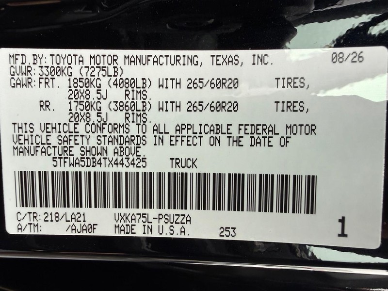 Toyota Tundra 4WD Vehicle Image 21