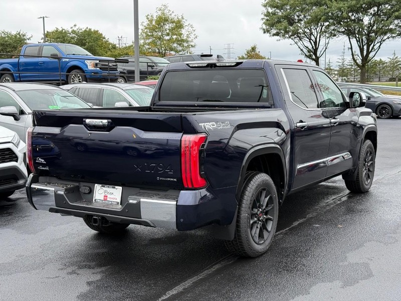Toyota Tundra 4WD Vehicle Image 03