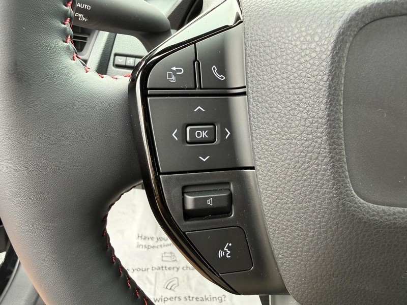 Toyota Prius Plug-In Hybrid Vehicle Image 07