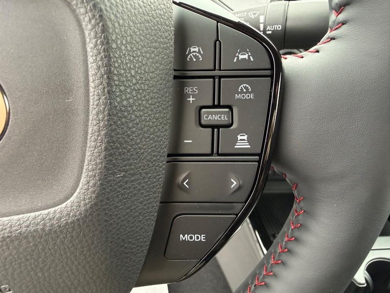Toyota Prius Plug-In Hybrid Vehicle Image 08