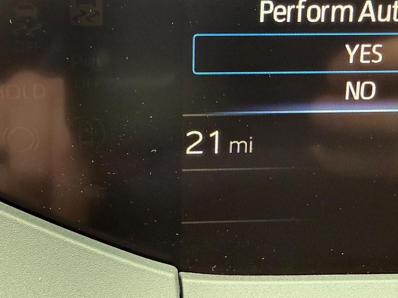 Toyota Prius Plug-In Hybrid Vehicle Image 16