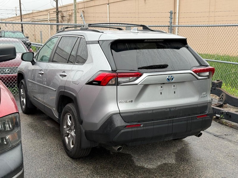 Toyota RAV4 Vehicle Image 03