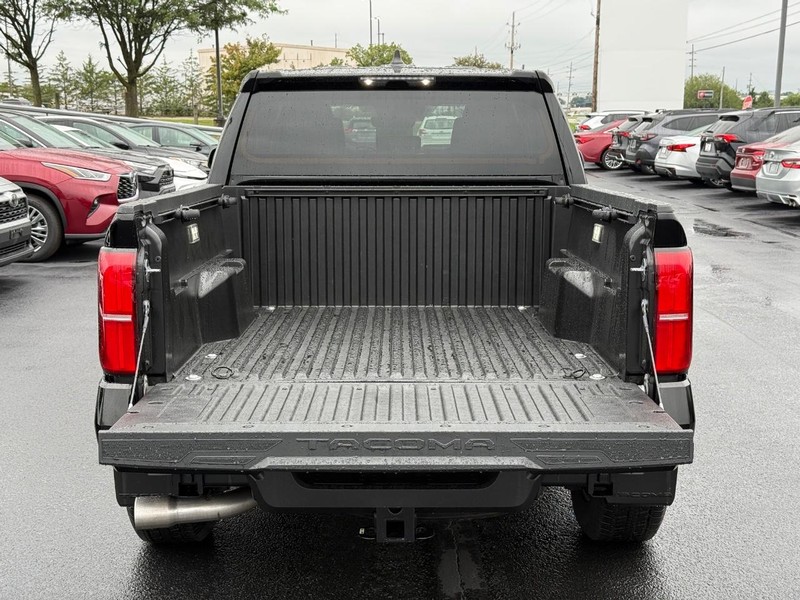 Toyota Tacoma 4WD Vehicle Image 07