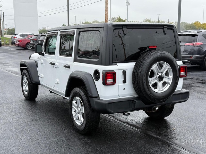 Jeep Wrangler Unlimited Vehicle Image 06