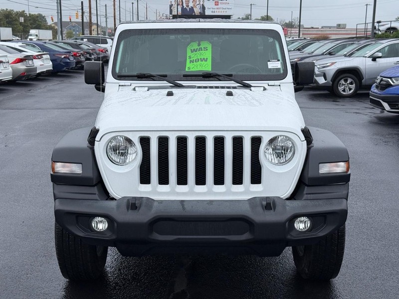 Jeep Wrangler Unlimited Vehicle Image 09