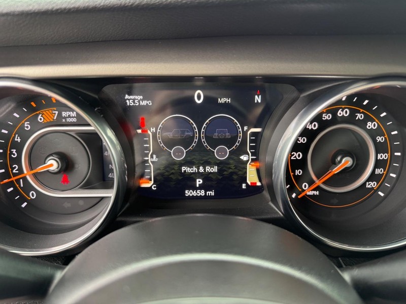 Jeep Wrangler Unlimited Vehicle Image 22