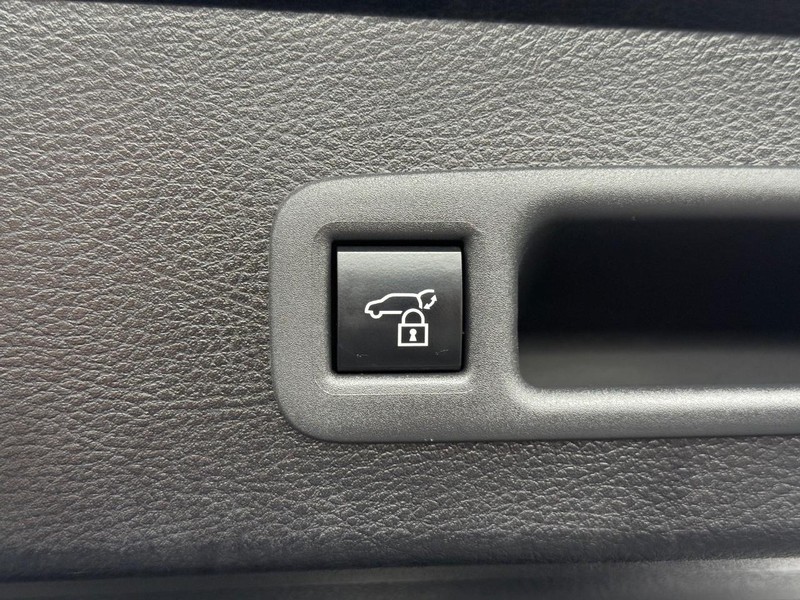 Toyota Sienna Vehicle Image 08