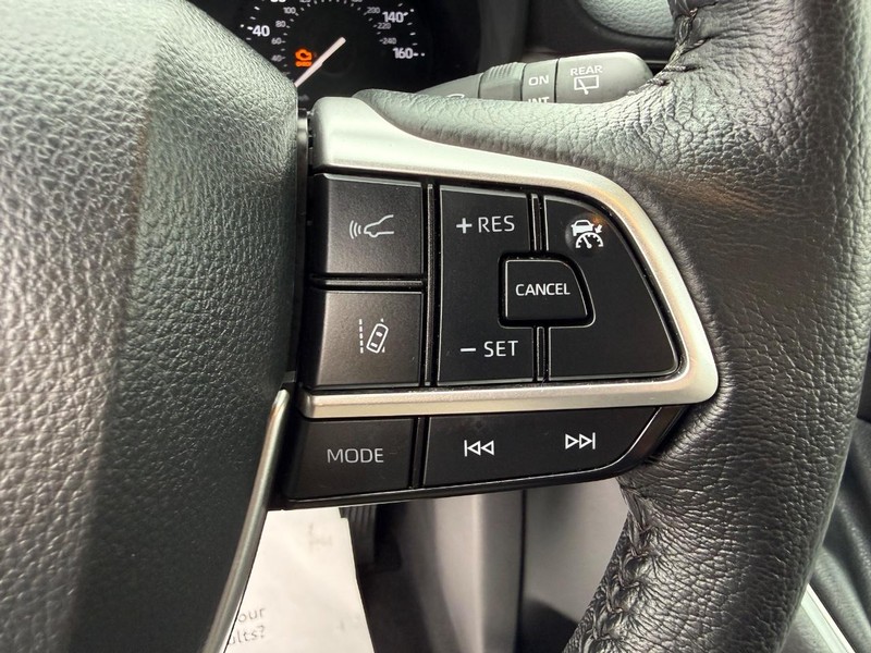 Toyota Sienna Vehicle Image 17