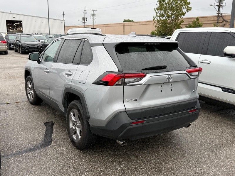 Toyota RAV4 Vehicle Image 03