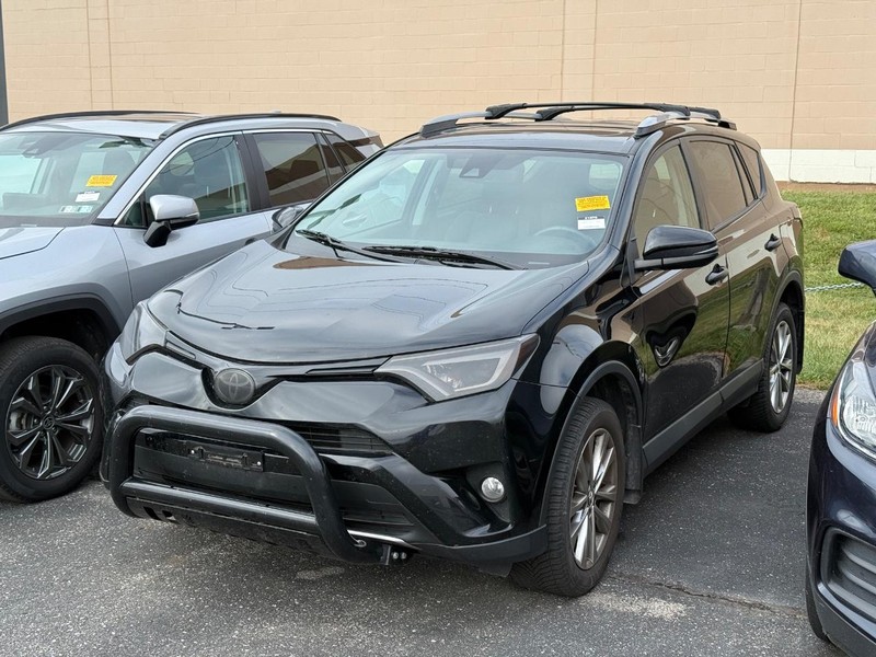 Toyota RAV4 Vehicle Image 02