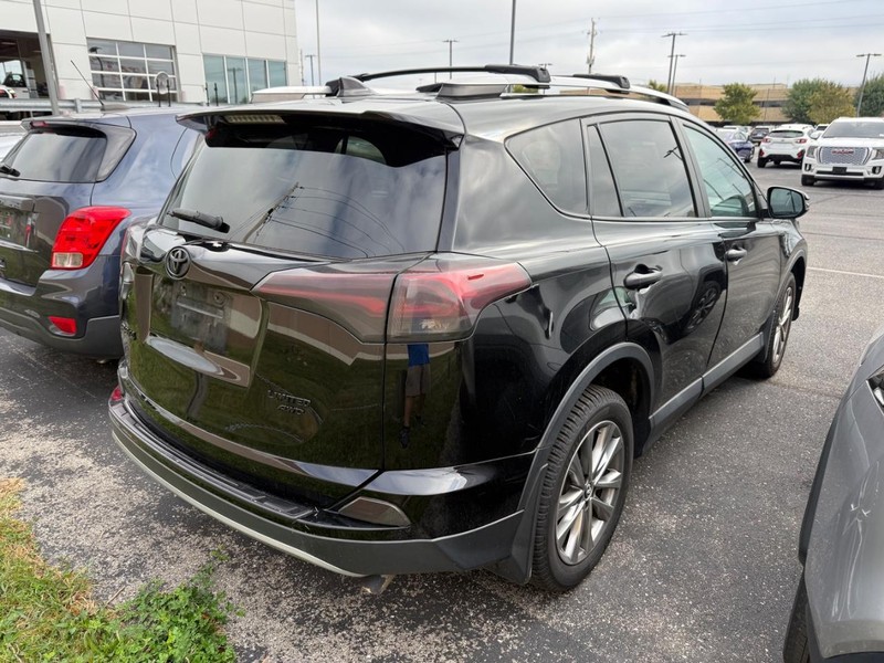 Toyota RAV4 Vehicle Image 04