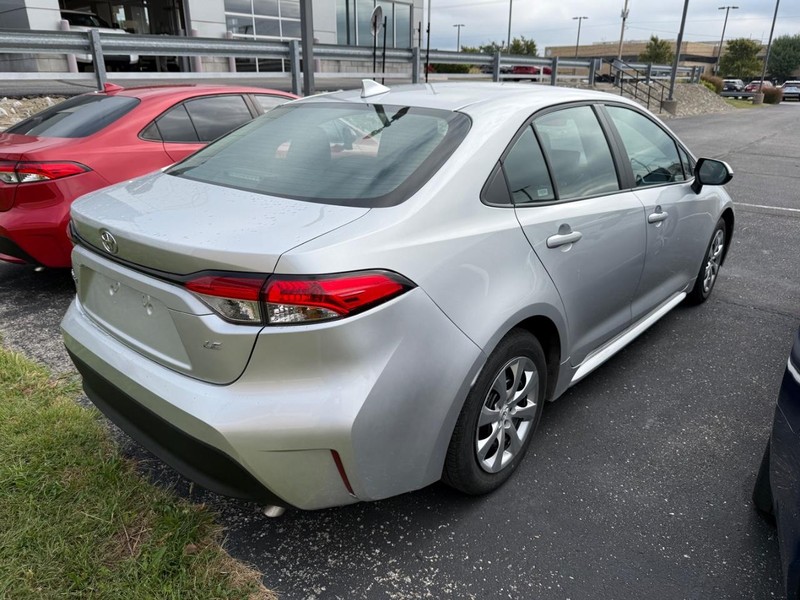 Toyota Corolla Vehicle Image 04