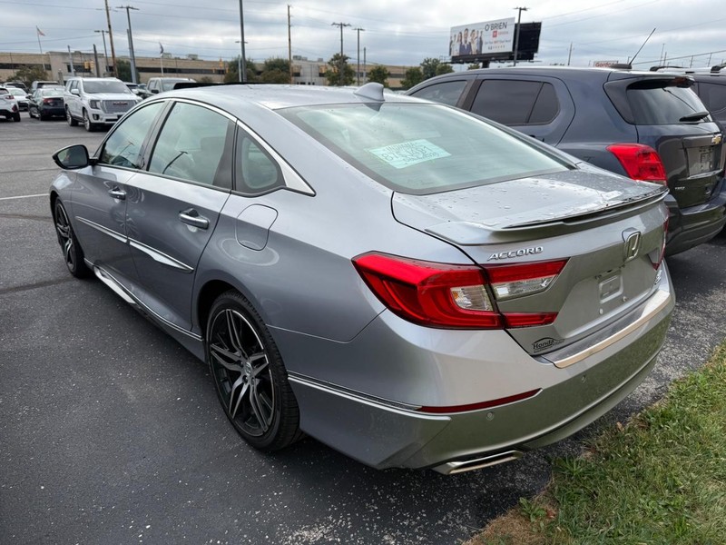 Honda Accord Sedan Vehicle Image 03