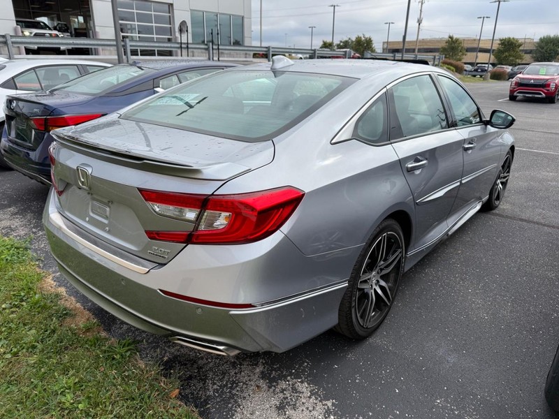 Honda Accord Sedan Vehicle Image 04