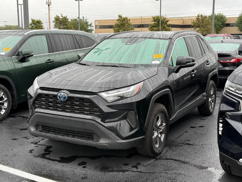 Toyota RAV4 Vehicle Image 02