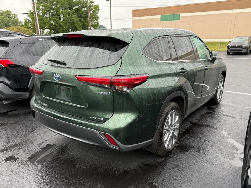 Toyota Highlander Vehicle Image 04