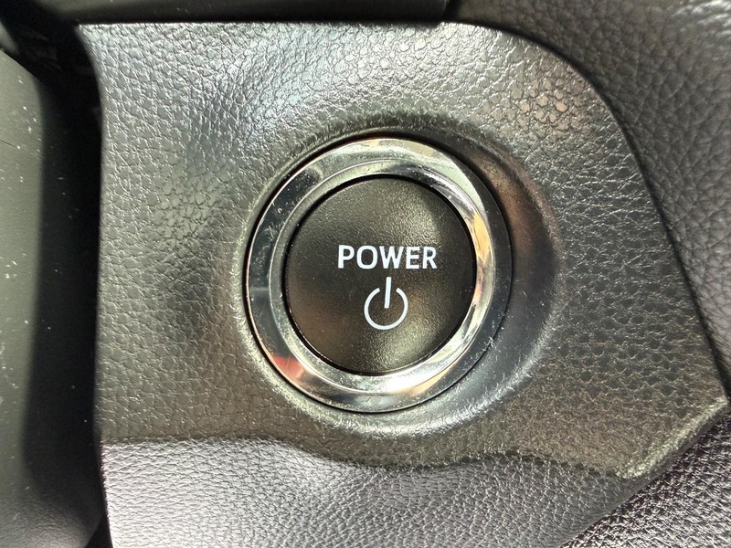 Toyota RAV4 Vehicle Image 17