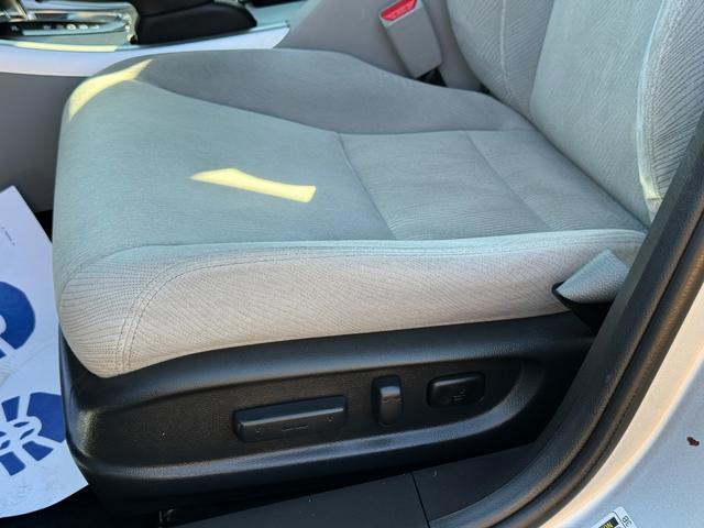 Honda Accord Sedan Vehicle Full-screen Gallery Image 25