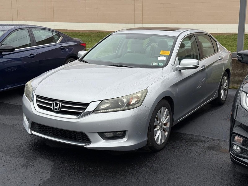 Honda Accord Sedan Vehicle Image 02