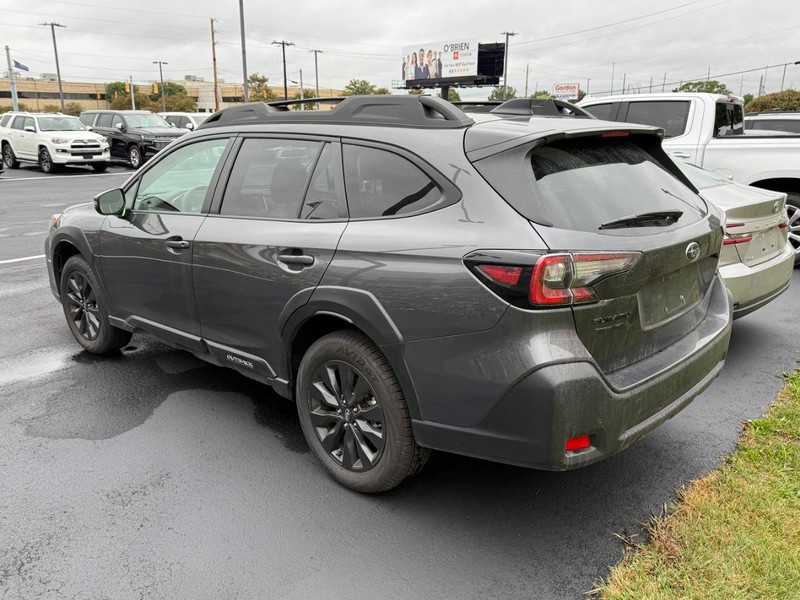 Subaru Outback Vehicle Image 03
