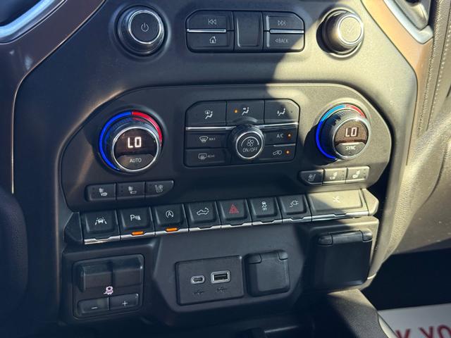 Chevrolet Silverado 1500 Vehicle Full-screen Gallery Image 20