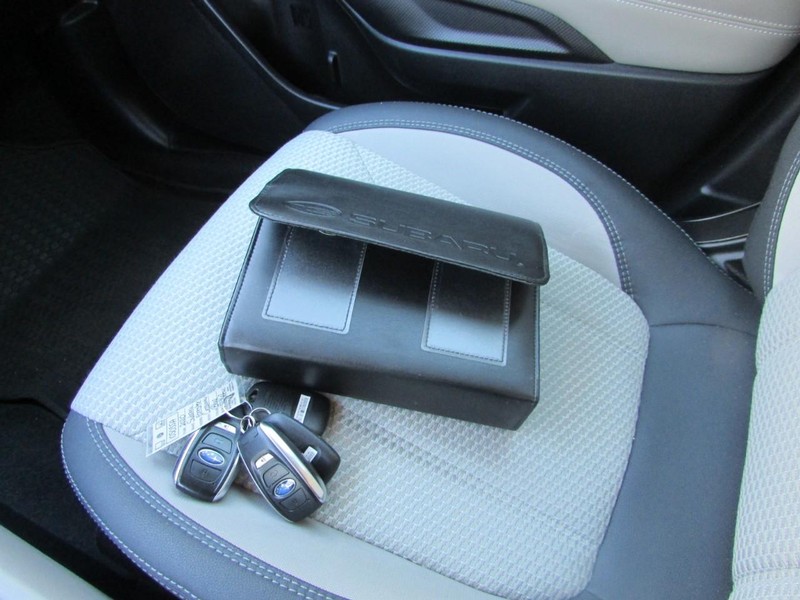 Subaru Forester Vehicle Full-screen Gallery Image 05