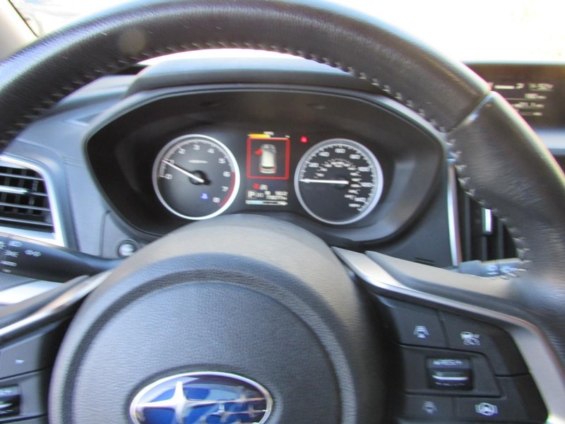 Subaru Forester Vehicle Full-screen Gallery Image 07