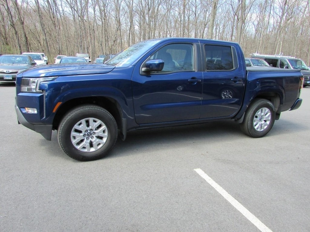 2022 Nissan Frontier SV Crew Cab 4X4 SWB's photo