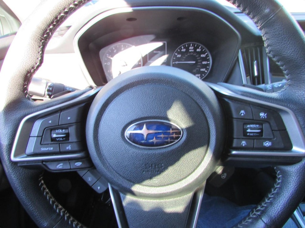 Subaru Outback Vehicle Full-screen Gallery Image 09