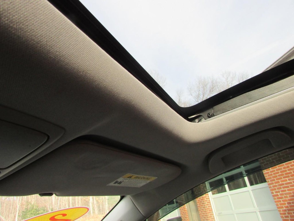 Honda CR-V Vehicle Full-screen Gallery Image 07