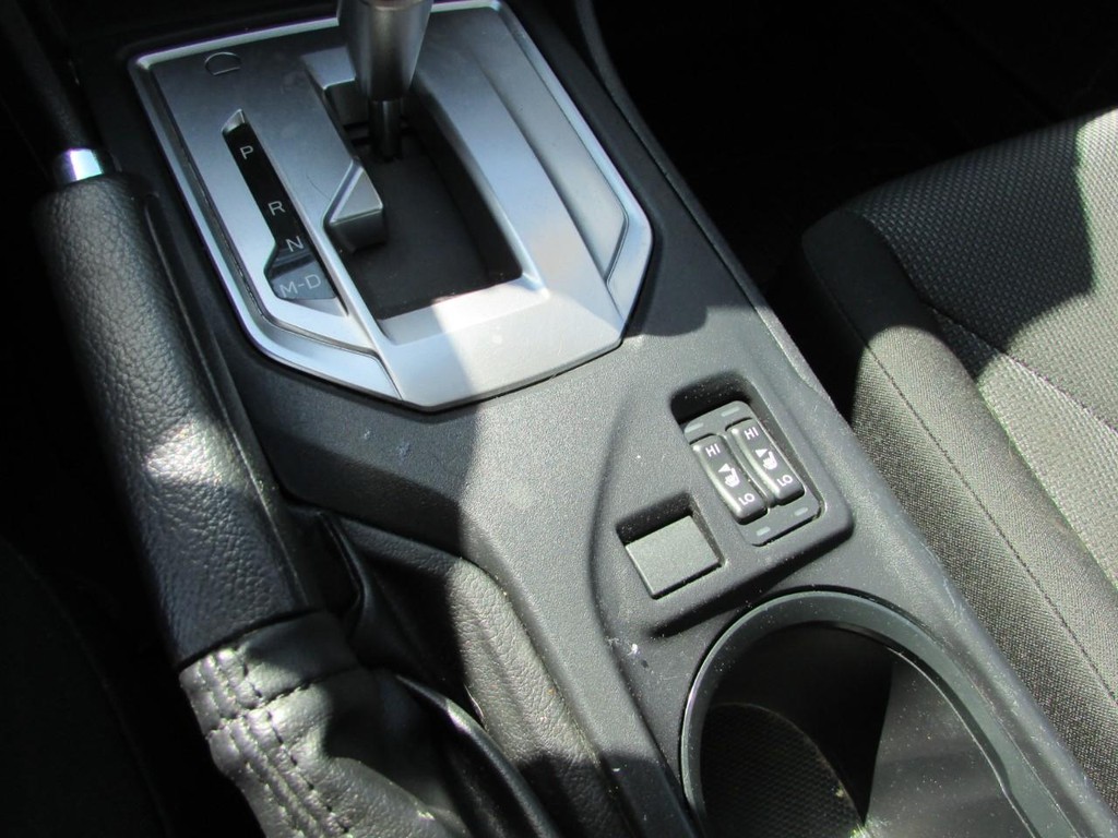Subaru Impreza Vehicle Full-screen Gallery Image 05