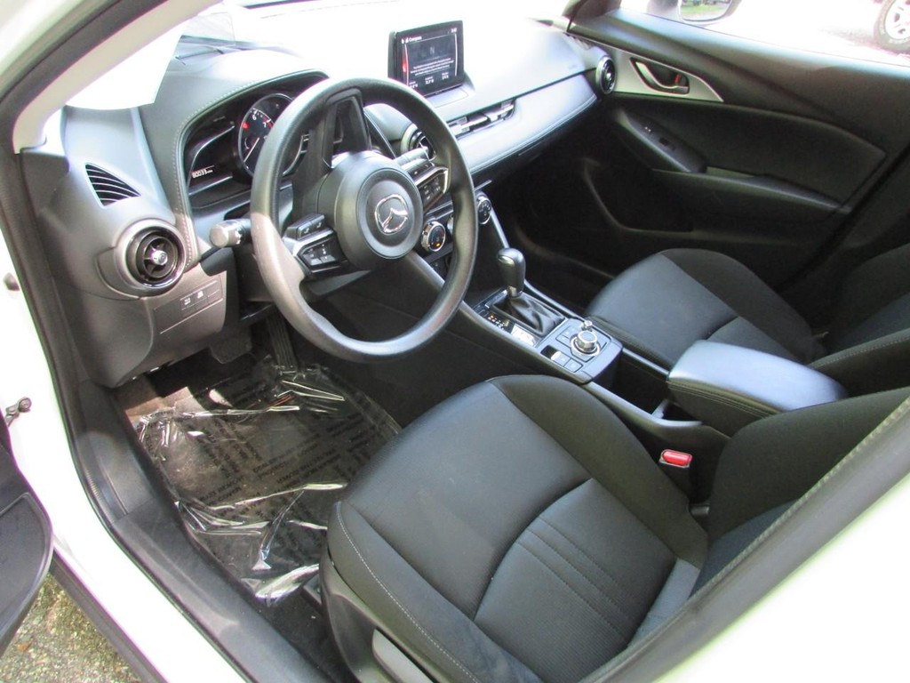 Mazda CX-3 Vehicle Full-screen Gallery Image 03